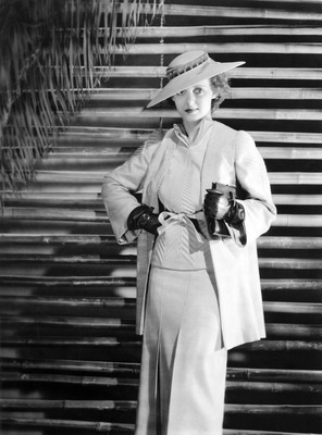 Bette Davis Poster 2675352
