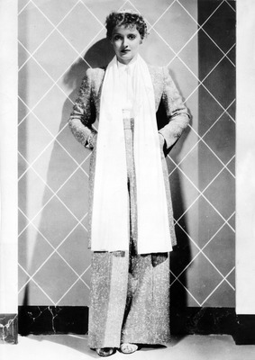 Bette Davis Poster 2675414