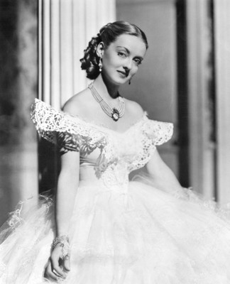 Bette Davis Poster 2675431