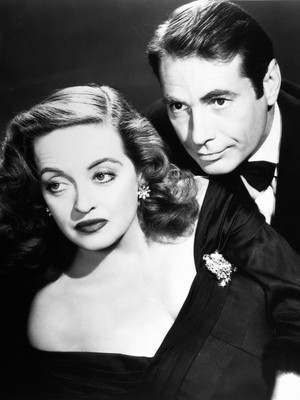 Bette Davis Poster 2675477