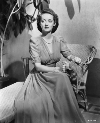 Bette Davis Poster 2675522