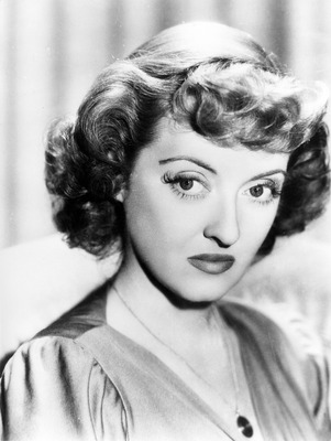 Bette Davis Poster 2675534