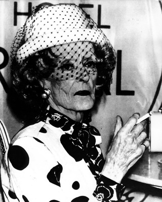 Bette Davis Poster 2675549