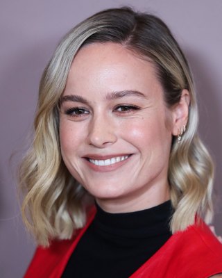 Brie Larson Poster 3895358