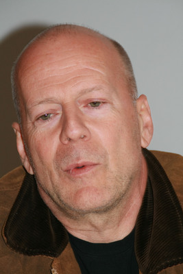 Bruce Willis Poster 2342101