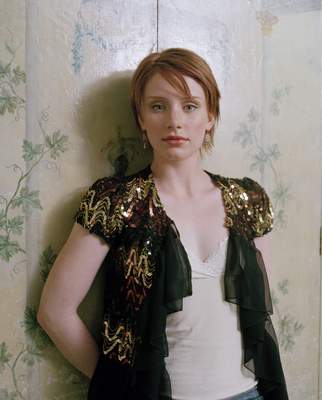 Bryce Dallas Howard Poster 2019097