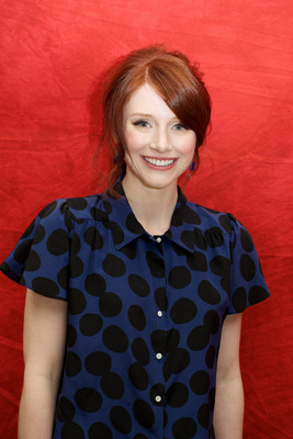 Bryce Dallas Howard Poster 2290451