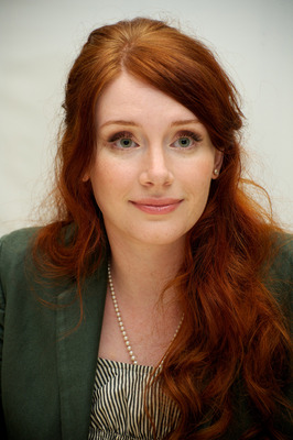 Bryce Dallas Howard Poster 2329955
