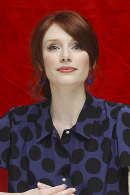Bryce Dallas Howard Poster 2355457