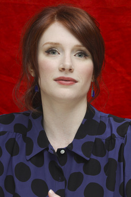 Bryce Dallas Howard Poster 2355459