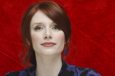 Bryce Dallas Howard Poster 2355470