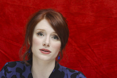 Bryce Dallas Howard Poster 2355472