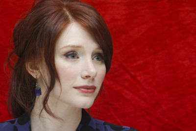 Bryce Dallas Howard Poster 2355501