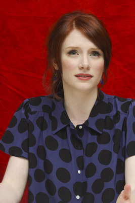 Bryce Dallas Howard Poster 2355503