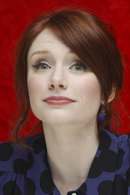 Bryce Dallas Howard Poster 2355504