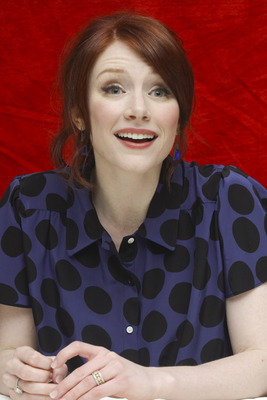 Bryce Dallas Howard Poster 2355507