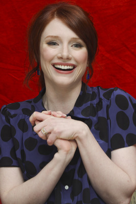 Bryce Dallas Howard Poster 2355508