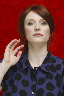 Bryce Dallas Howard Poster 2355513