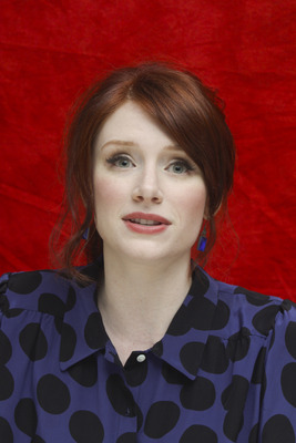 Bryce Dallas Howard Poster 2355514