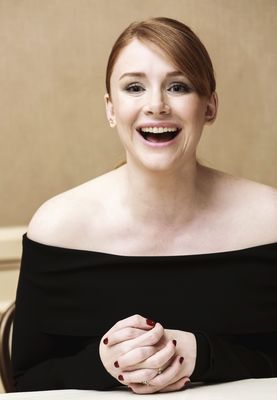 Bryce Dallas Howard Poster 2627382
