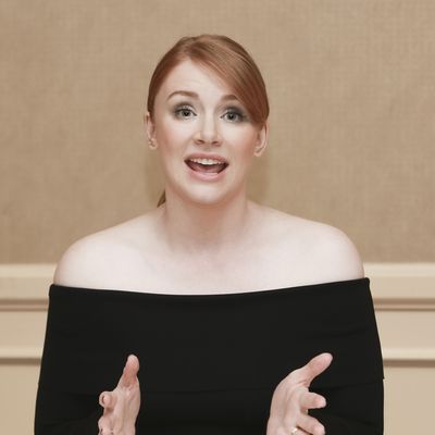Bryce Dallas Howard Poster 2627388