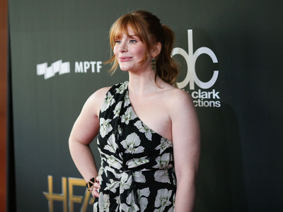 Bryce Dallas Howard Poster 2919822