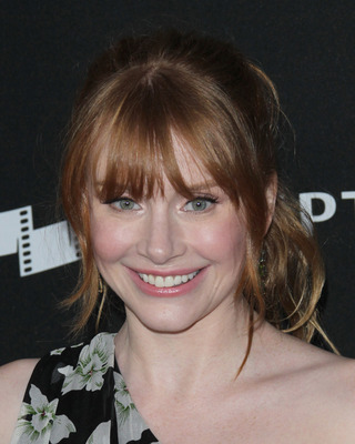 Bryce Dallas Howard Poster 2919841
