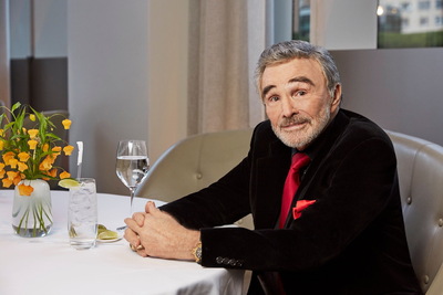Burt Reynolds Poster 3679850