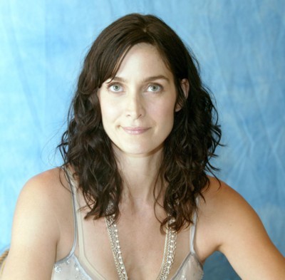 Carrie Anne Moss Poster 1377016