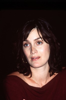 Carrie Anne Moss Poster 1377025