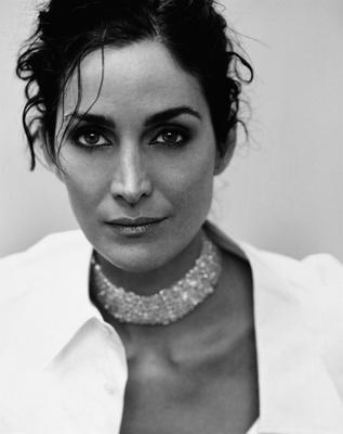 Carrie Anne Moss Poster 2007426
