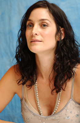 Carrie Anne Moss Poster 2395980