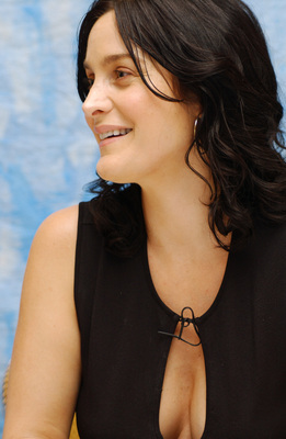 Carrie Anne Moss Poster 2396006