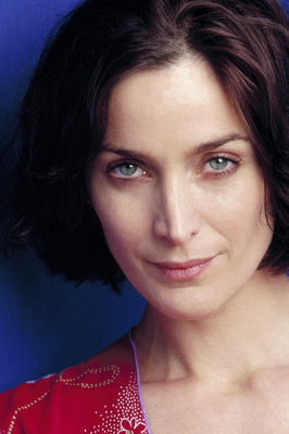 Carrie Anne Moss Poster 3198991