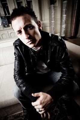 Chester Bennington Poster 2719083