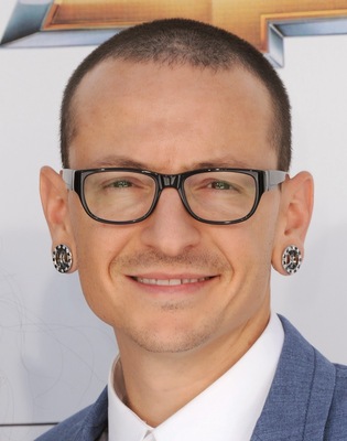 Chester Bennington Poster 2719096