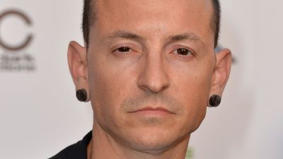 Chester Bennington Poster 2719098
