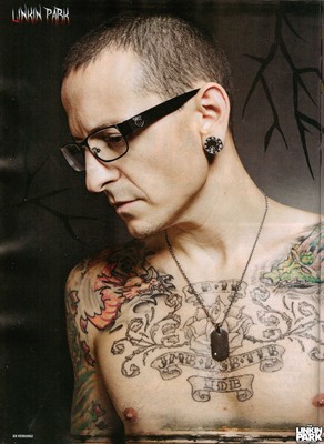 Chester Bennington Poster 2719109