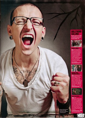 Chester Bennington Poster 2719117