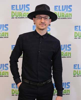 Chester Bennington Poster 2719124
