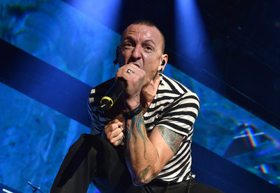 Chester Bennington Poster 2719126