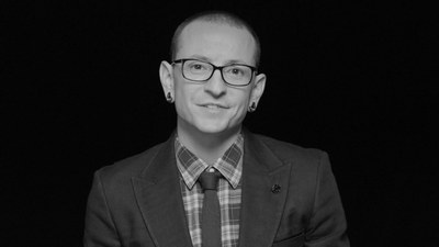 Chester Bennington Poster 2719146