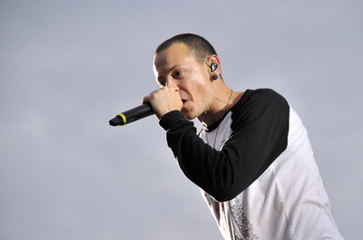 Chester Bennington Poster 2719153