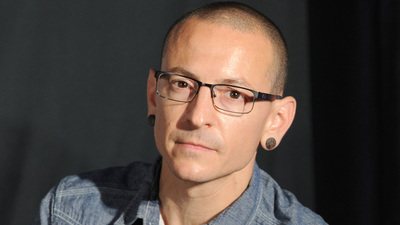 Chester Bennington Poster 2719166