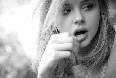 Chloe Grace Moretz Poster 2429772
