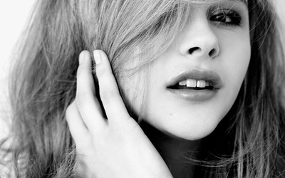 Chloe Grace Moretz Poster 2429781