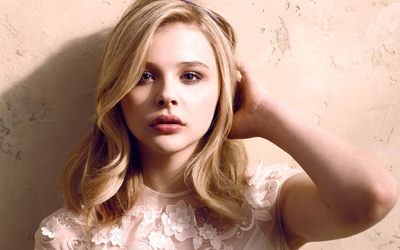 Chloe Grace Moretz Poster 2429782