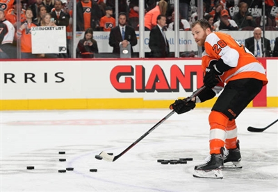 Claude Giroux Poster 3530447
