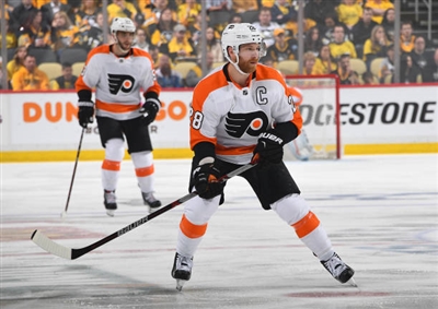 Claude Giroux Poster 3530495