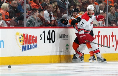 Claude Giroux Poster 3530546